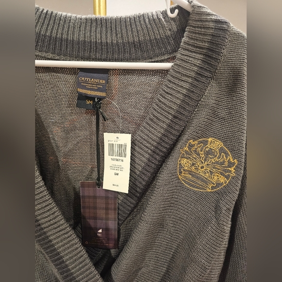 NWT Outlander Sweater - Picture 5 of 6